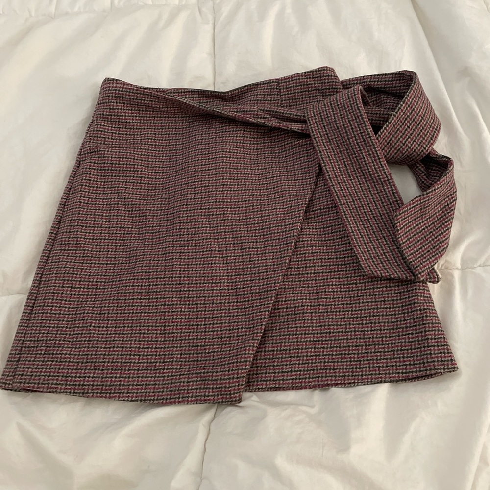 Wilfred Aritzia mini skirt
